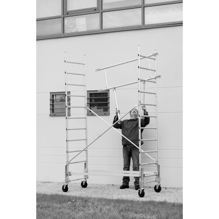 &Eacute;chafaudage Roulant Aluminium - TOTEM BOX 180 - TUBESCA-COMABI Montage garde-corps