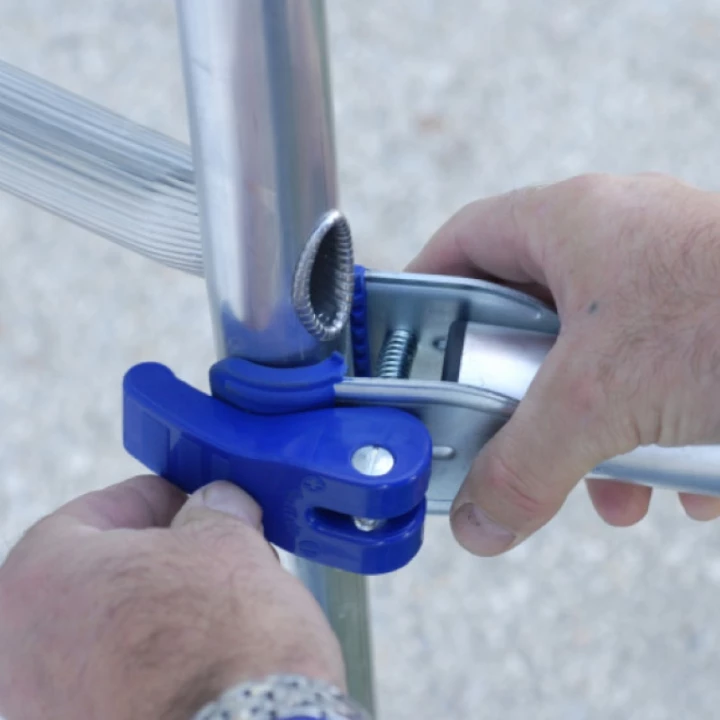 &Eacute;chafaudage Roulant Aluminium - TOTEM 180 - TUBESCA-COMABI - Syst&egrave;me de liaison