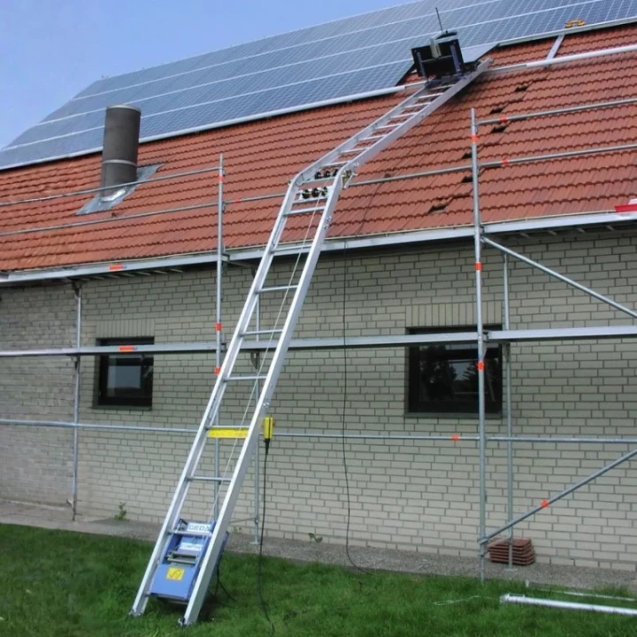 Monte-Panneaux Solaires 19m - GEDA SOLARLIFT 200 STANDARD