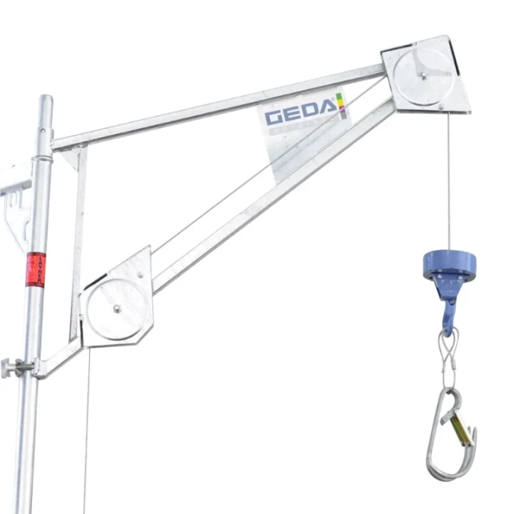 Potence orientable pour treuil GEDA
