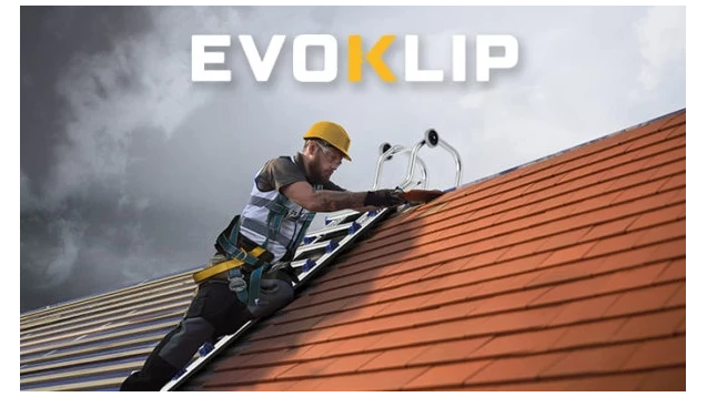 Evoklip, la nouvelle &eacute;chelle de toit pour les couvreurs France &Eacute;chafaudage